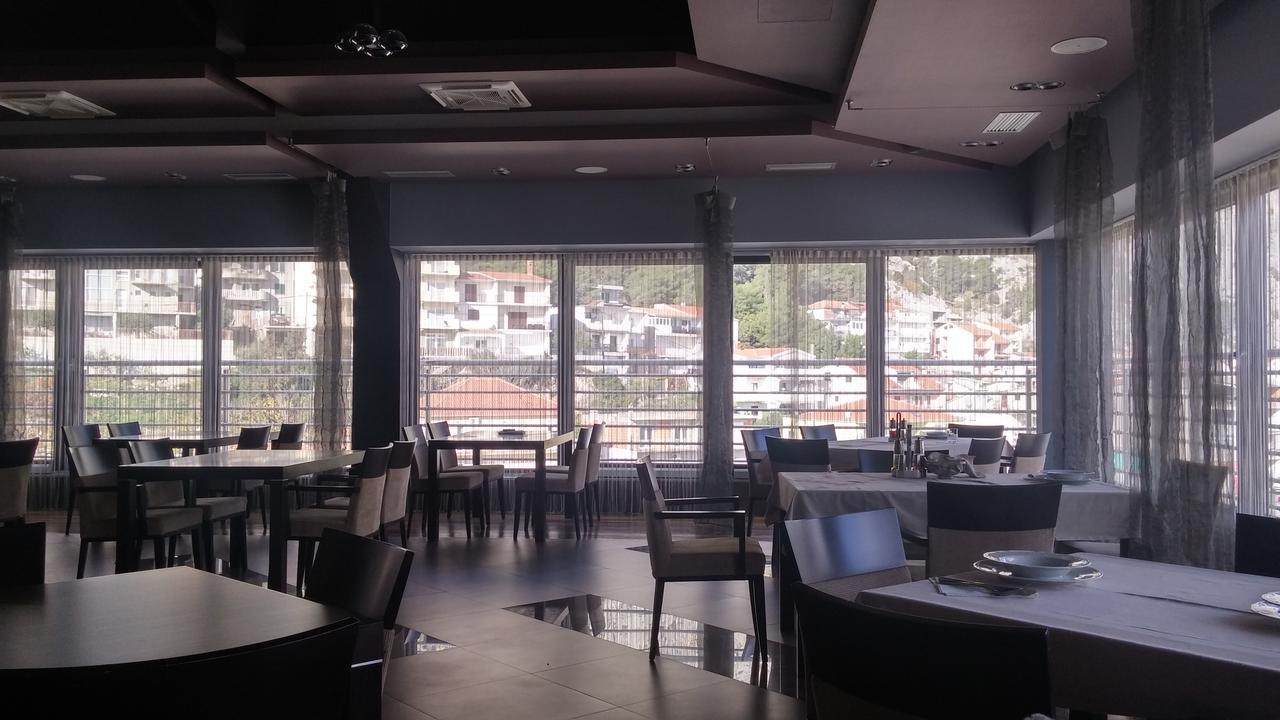 Hotel Diadem Omiš Extérieur photo